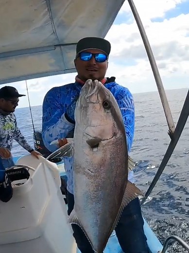 Jigging con Gran Medregal en Profundidad
