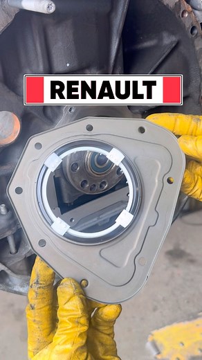33K views · 2.8K reactions | Key Tips for Rear Crankshaft Seal...