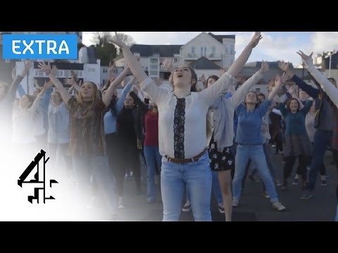 Frozen "Let It Go" Flashmob | Frozen at Christmas | C4
