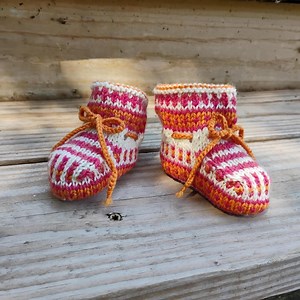 Baby Bootie Hand Knit Stay on Baby Sock - Etsy