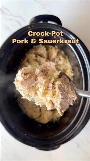 Crockpot Pork and Sauerkraut #slowcooker #crockpot #newyearsfood