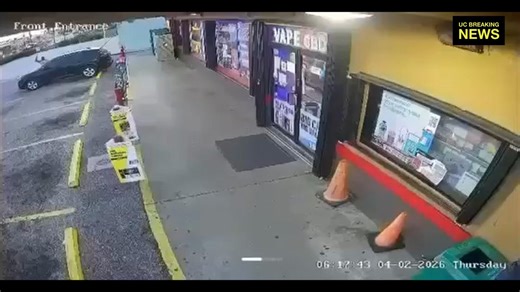 🚨 BREAKING | FORT MYERSNew video obtained by UCBN shows the moments leading up to a woman's death outside of a convenience store on MLK Jr. Blvd in Fort Myers, Florida.Officers responded to D & D Convenience store just after 7:00 AM Thursday morning after receiving reports of a battery. When they arrived, they found a deceased female with a significant head injury outside of the building.The video shows a black male striking the woman's vehicle several times with a hammer. The woman, who is a c
