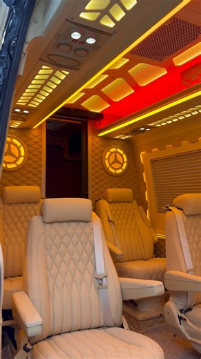 ✨ Mercedes Sprinter transformat la Galați, la CEM BUS CONFORT – un adevărat microbuz business, cu 5 locuri VIP, creat 100% după dorințele clientului! Culori perfecte, lumină premium, detalii care fac diferența… și drum direct spre Franța. 🇫🇷 Vrei și tu un microbuz așa cum ți-l imaginezi? Te așteptăm la Galați! ✨ #Mercedes #Sprinter #CEMBUSCONFORT #VIP #Galati #Microbuze #BusConversion #VolkswagenCrafter #IvecoDaily #MAN #BusinessClass #TravelInStyle | Transformari Microbuze C&E Minibus - CEM B