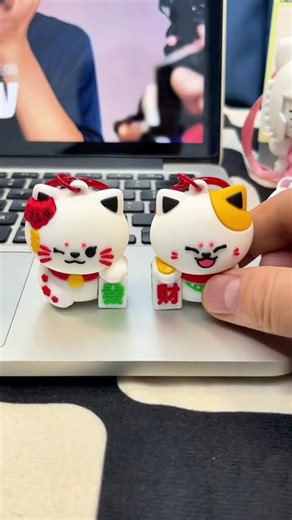 Best locket and bracelet to gift to a friend