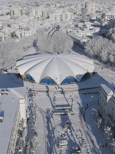 Royan sous la neige : Magie hivernale capturée en drone