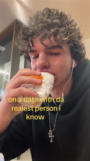 ? (@user738109361)’s video of Going On A Date