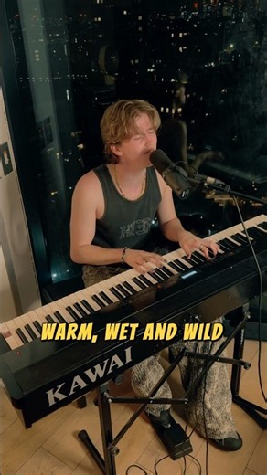 california gurls on the piano