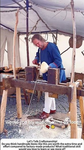 Traditional Foot-Powered Wood Lathe – Crafting a Wooden Bowl from Scratch 🥣
