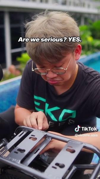 Exploring Singapore on an E-Bike: Rainproof Adventures