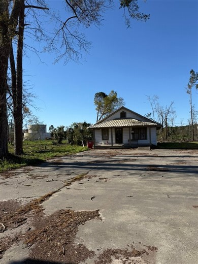 702 E Parker St, Baxley, GA 31513 - Retail for Sale | LoopNet