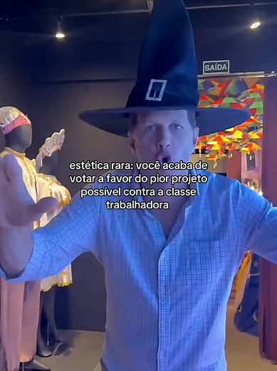 Sempre que o projeto for o pior possível para a classe trabalhadora, pode ter certeza que uma dessas carinhas está envolvida! Nikolas Ferreira, Júlia Zanatta, Marco Feliciano, Bia Kicis e Ricardo Salles, inimigos declarados do povo, estão entre os mais de 170 deputados que assinaram a emenda que põe transição de 10 anos na PEC do fim da escala 6x1, corta pela metade o FGTS e libera jornadas de até 52 horas. Vão ter seu voto nas próximas eleições?