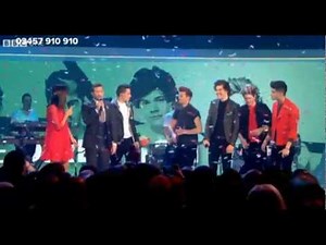 ONE DIRECTION (Red Nose Day Interview)