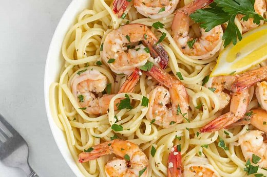 Receta de pasta con camarones: lleva 6 ingredientes y está lista en 15 minutos