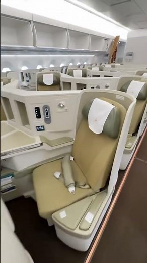 Widebody Aircraft - Airbus - A350-900 - Vietnam Airlines - Business Class Cabin