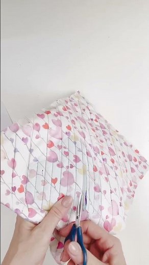 How to Sew a Chenille Heart Rug Mat by Debbie Shore - sewing tutorial #sewing