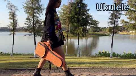 Deviser ukulele case Backpack 12MM Thick Padding ABS Handles ukele case 23/24 Inch Concert ukulele gig bag with picks Sea Blue