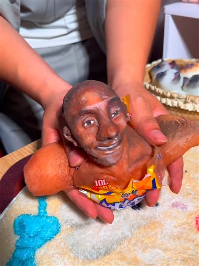 The Story of the Plane Crash: Saving Fat Cat from Lao Da # Lao Da # Fat Cat#cute #cat #kitty #handmade #DIY #tiktok #nienie #nailong #fire #手工 #解压 #捏捏乐 #猎奇 #瓦瓦 #阿米嘎蒂朵喵喵