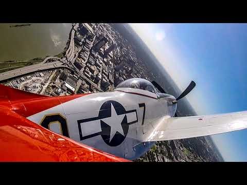 Chilling with homies in VRChat. Come hang out!