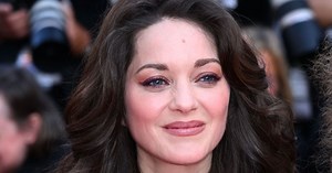 Marion Cotillard surprenante : après sa coupe au bol, elle ose un nouveau look qui affole le Festival de Cannes