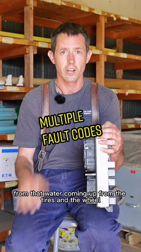 Troubleshooting Multiple Fault Codes in Trucks: Power Distribution Center