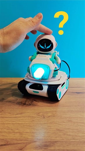 Реагирует ли робот Eilik на касания? #experiment #eilikrobot