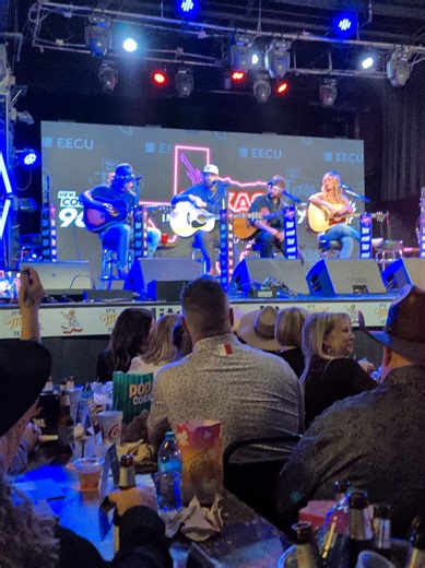 @DylanScott @99.5 The Wolf Dallas @New Country 96.3 | dylan scott