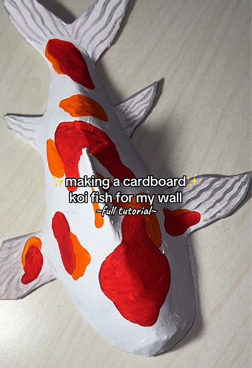 Tutorial Completo: Peixe Koi de Papelão para Decorar