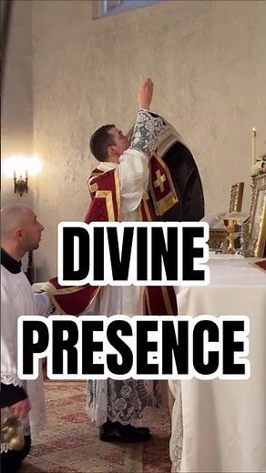 ♥️🌿The Most Sacred Moment Holy Communion in Latin Mass #traditionallatinmass #eucharist #blessing