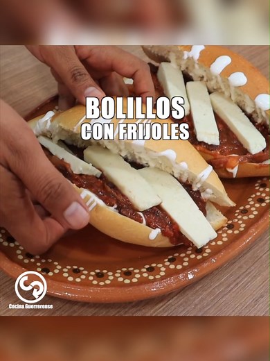 Bolillos con Frijoles: Deliciosa Receta Tradicional