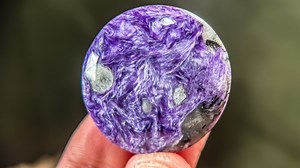 Rocksmithing: Creating UNREAL Cabochons from Expensive Rock Slabs! | Taylor’s Rocksmithery