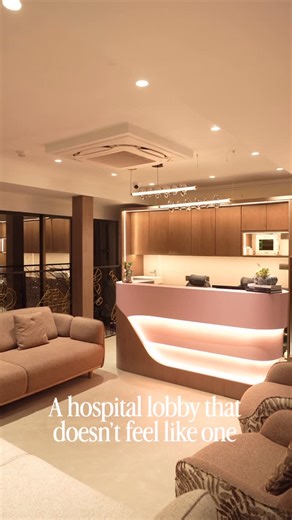 BT Designs on Instagram: "While designing this hospital lobby, we just had one brief - “How do we make this lobby feel less like a hospital and more like a place that naturally calms you down?” We wanted the space to feel calm & at home for patients. Hospitals are always considered “serious & negative” & we wanted to change that narrative We moved towards warm colors, softer contours and gentle lighting that came together to create a welcoming atmosphere 🤍 Calm was the brief and calm is exactly