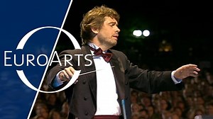 Based on Shakespeare's play Romeo and Juliet, Prokofiev composed the ballet of the same name, giving us one of the composer's most appreciated works, based on the high melodic inspiration, the great rhythmic variety and the memorable character of the main themes. Enjoy this Morning Dance from "Romeo and Juliet" performed by Gewandhausorchester under the baton of Andrey Boreyko live from the Market Square in Leipzig in 2003. You can find the full concert on YouTube: https://bit.ly/EA-LoveSongs-Le