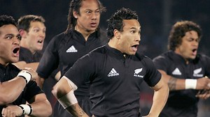 🔙 FLASHBACK | Presenting Kapa O Pango for the very first time. Make sure you join us on Sunday night for the full replay of this 2005 clash with the Springboks. 👀 Watch the match live on our Facebook and YouTube channels | All Blacks