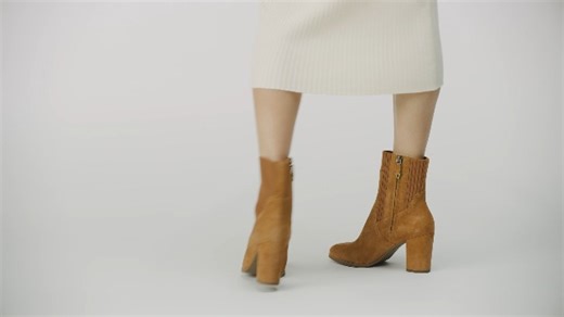 Watch  Vionic Women's Perk Kaylee Dress Boot on Amazon Live