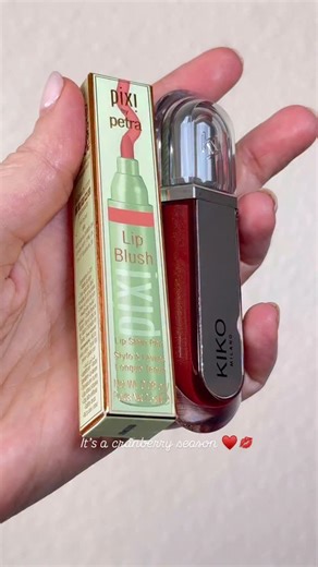 𝐑𝐄𝐍𝐀𝐓𝐀 Aesthetic Beauty Lifestyle UGC on Instagram: "My lips are craving cranberry ♥️ Using: @pixibeauty LipBlush in Purity @kikomilanousa 3d Hydra Xtreme Lipgloss 05 Catch Me Cupid *gifted #pixibeauty #pixiglow #piximakeup #kikolipgloss #kikomilano #kikomakeup #lipcombo #fallmakeup #autumnmakeup #juicylips #affordablemakeup #easymakeup #lipglossaddicted"