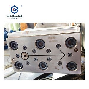 [Hot Item] Plastic Profile Extruder Extrusion Mold