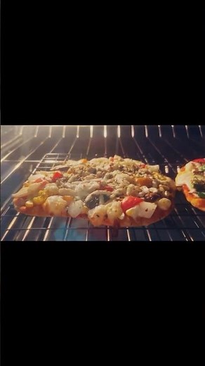 Homemade Veg Pizza Recipe | Crispy Crust & Cheesy Toppings | Easy Vegetarian Pizza