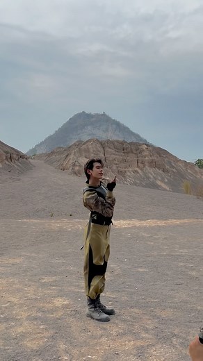 2.7K views · 1.9K reactions | 﫧 @m.tuiiii Focus Cam Clip behind the scenes #CharmLYKNxJOONGPOND #LYKN #RISERMUSIC | RISER MUSIC | Facebook