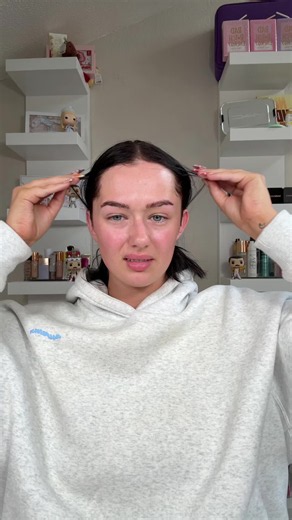 Makeup Transitions Review: Sticky Glam Tricks by ElleMoonz