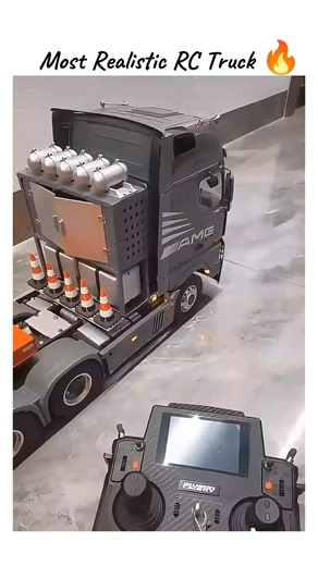 Most Realistic RC Truck You’ll See Today 🔥 #shorts #rctruck #oddlysatisfying