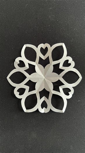 beautiful snowflake making❄ #shortsfeed #diy #shorts#art #snowflakes