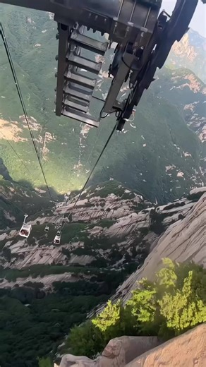 5.7K views · 68 reactions | Mount Hua stands with steep cliffs and ancient trails, famed as one of China’s sacred mountains. douyin@旅行Vloger Let us handle everything while you enjoy the journey ✈️Contact us to know more FB/IG: hichinatravel WeChat: hichinatravel2015 WhatsApp: +8619530254962 #china #travel #chinatravel #Hichinatravel | HiChina Travel | Facebook