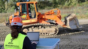 Au Havre, Héraclès robotics fait la démonstration d’un engin de chantier autonome
