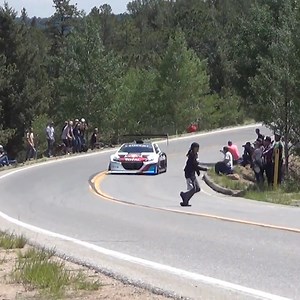 1.8M views · 1.2K reactions | We're back with our friends over at FailArmy for another painful round of wins & fails! ﻿What's a fail you'd like another try at? | People Are Awesome | Facebook