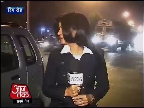 Aaj Tak reporter faces eve-teasing while reporting on Delhi gangrape case
