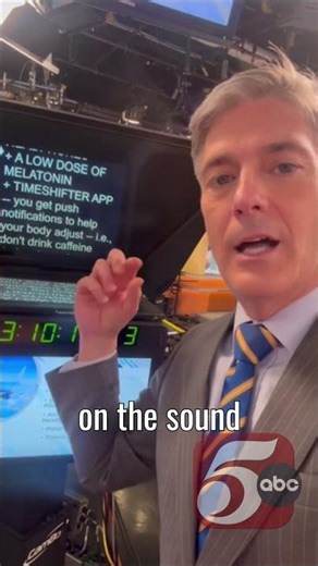 How do the teleprompters work at KSTP?