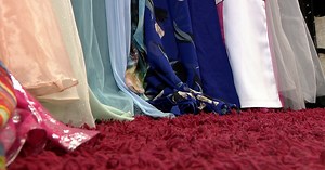 Arapahoe Libraries collecting donations for prom clothing drive