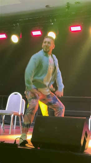 Robert Pochała on Instagram: "Zumba Sentao is something more than just a fitness program…. It includes toning exercises, great dance moves and LOTS of fun! 😍😍❤️❤️🪑🪑 🎥: @dariusz.selwa 🎶: Warm up mix by @djdaniacosta 💃🏽🕺🏽: @izabelakinhlt @ginaginardo @robertpochala.zin 👕: @zumbawearpolska @zumbawear @zumbaweareurope 📍: @hotelwarszawianka @dance_fiesta_poland @zumba @zincommunity @zumbabeto @zincommunitypoland @seatzumba @zumbasentao.vid . . . . #zumbawear #zumba #zumbainstructor #zinco