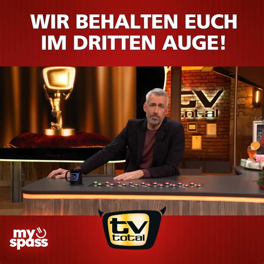 41K views · 431 reactions | Schutzengelkreis für 3,49 €/Minute, Trennungs-Tipps und Sci-Fi-Prophezeiungen: Puffi taucht ein in die verrückte Welt von Spirit TV – inklusive drittem Auge! | TV Total | Facebook