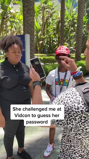 Mind Reader in Anaheim hacks her brain! 🤯 #magic #magician #magictrick | Max Major